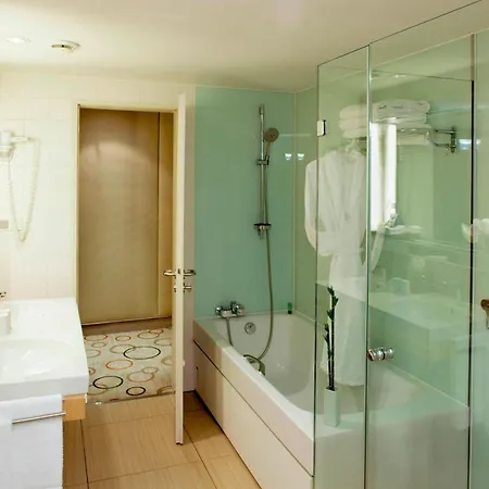 Hotel Sheraton Grand Esplanade 5*