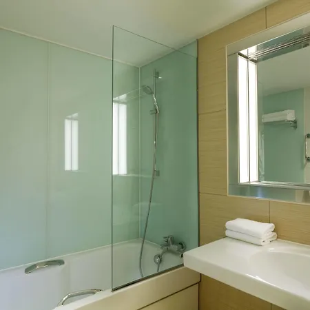 Sheraton Grand Esplanade 5* Berlín