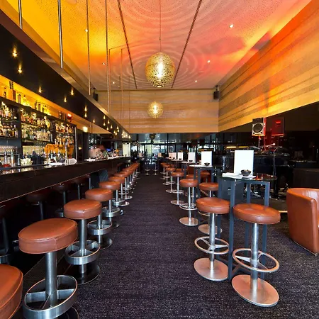 Sheraton Grand Esplanade Hotel 5*