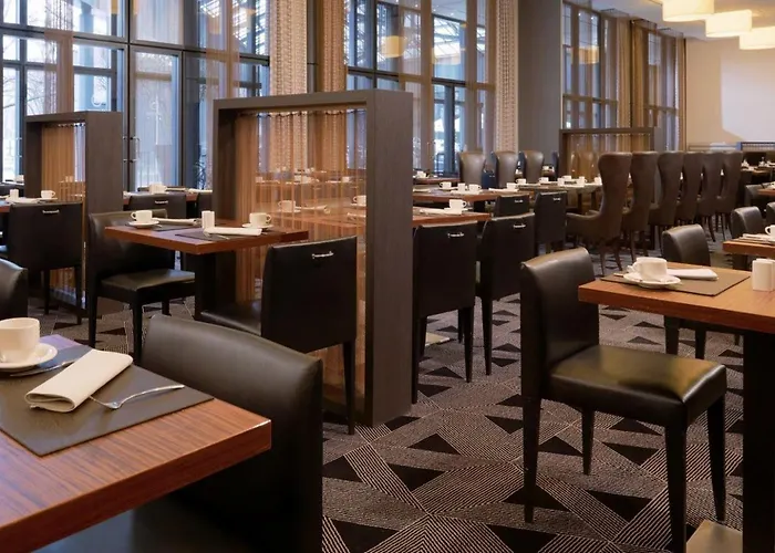 Hotel Sheraton Grand Esplanade 5*