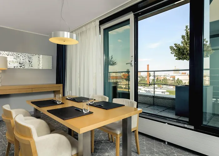 Sheraton Grand Esplanade