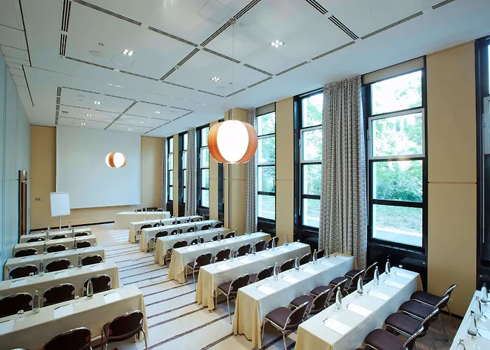 Sheraton Grand Esplanade Hotel